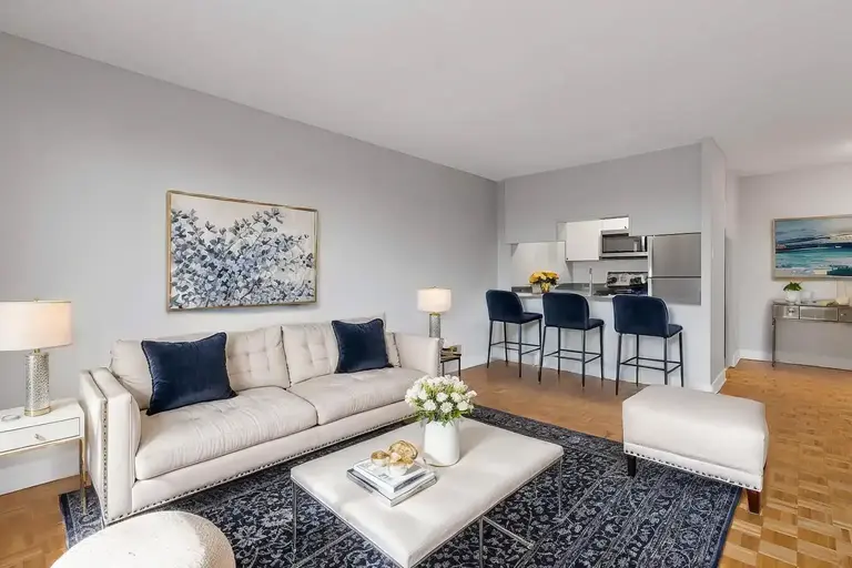 Windfields III | 1170 Fisher Avenue, Ottawa | 3023628