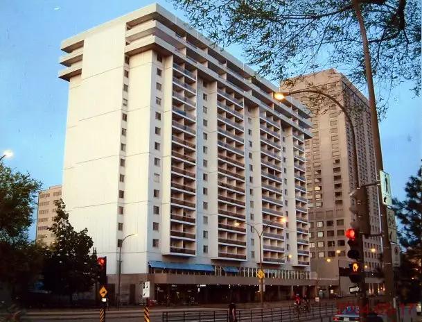 Appartement 4 1/2, PH - METRO SHERBROOKE - TOUT INCLUS - BALCON | 2942829