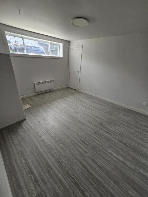 5 1/2 - Longueuil (Saint-Hubert) - 2 400 $/mois | 2942840