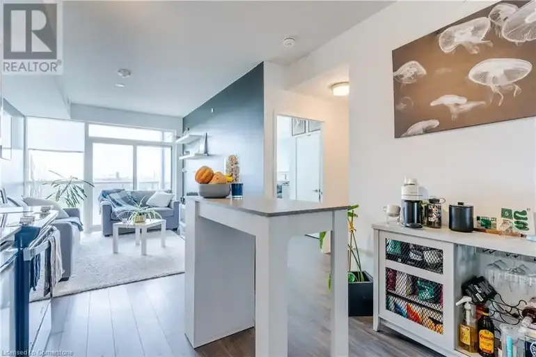 681 YONGE Street Unit# 409 | 681 YONGE Street Unit# 409, Barrie | 2943034