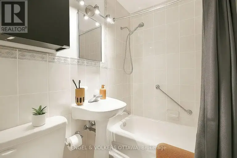 A - 270 MICHEL CIRCLE | A - 270 MICHEL CIRCLE, Ottawa | 2943056