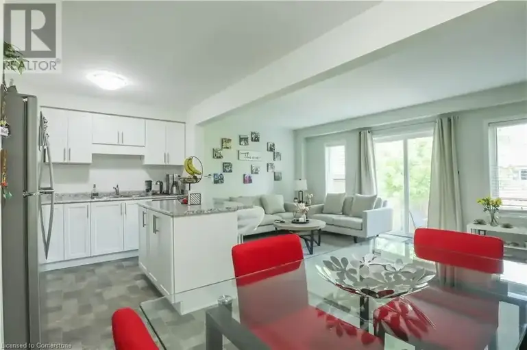 50 PINNACLE DRIVE Drive Unit# 10 | 50 PINNACLE DRIVE Drive Unit# 10, Kitchener | 2950492