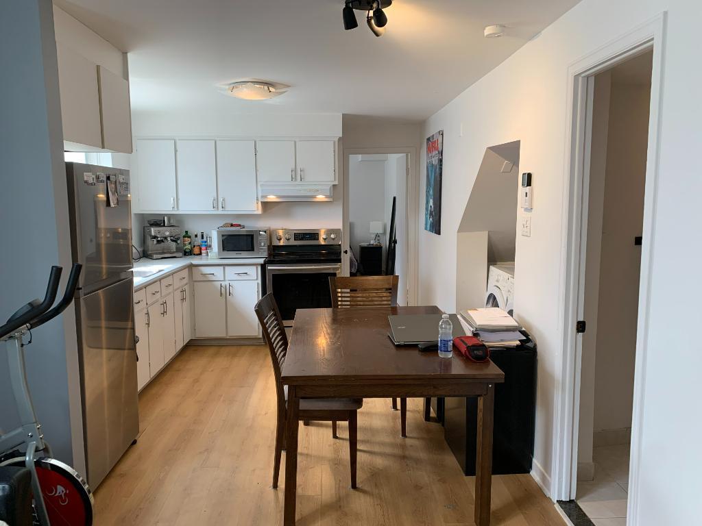 Bel appartement 3 1/2 idéalement situé au coeur de Longueuil disponible dès maintenant! | 2943825