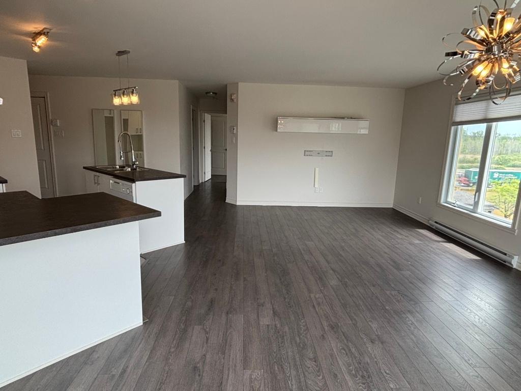 A lour 41/2 Brodsard | 2943845