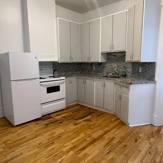 McGill Ghetto Adjacent – 3 Bedroom Apartment - 3421 Rue De Bullion, Montréal | 2943882
