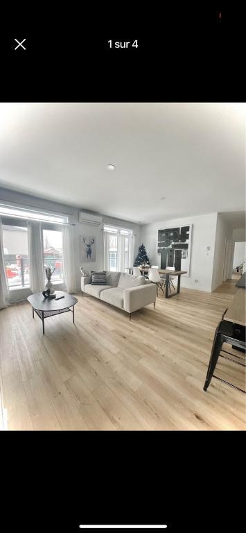 Magnifique appartement 4 1/2 premier pallier | 2944998