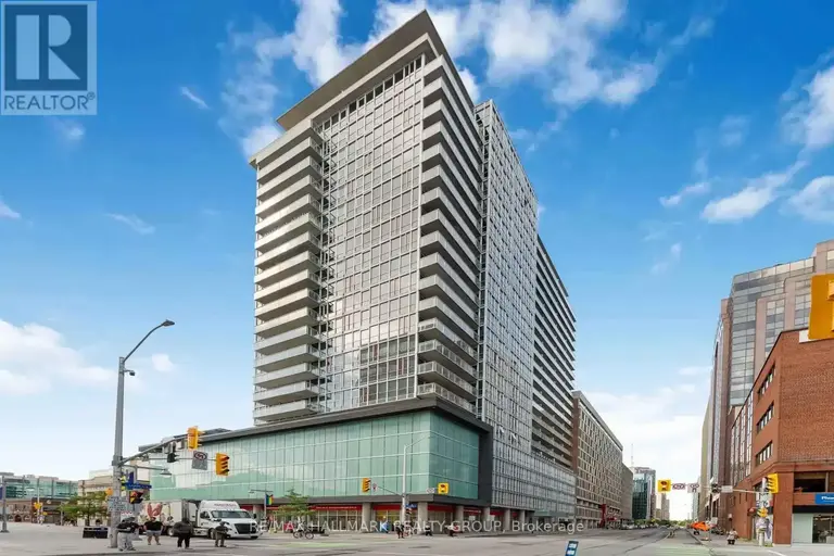 1806 - 324 LAURIER AVENUE | 1806 - 324 LAURIER AVENUE, Ottawa | 2945196