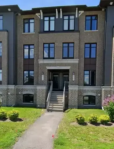 2364 Esprit Drive | 2364 Esprit Drive, Ottawa | 2945201