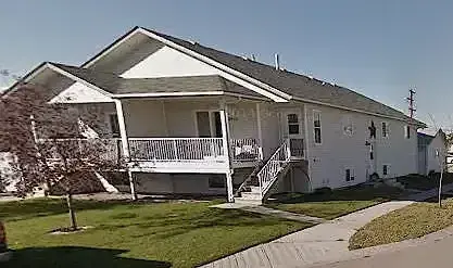 Lovely Basement suit w/ separate entrance and laundry | 1622 Sunshine Place Southeast, High River | 2945324