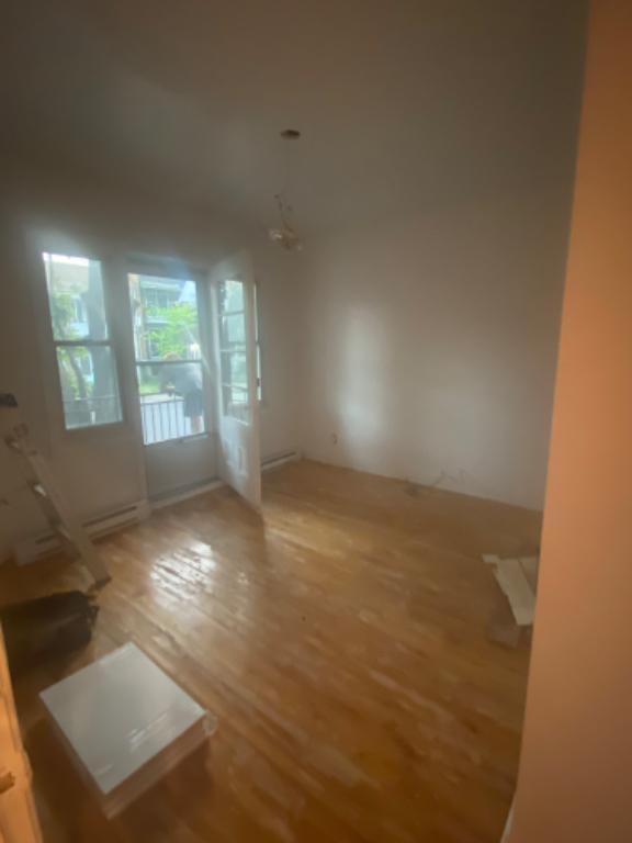 Charmant 4 1/2. 2. Chambres. Fermer. | 2945354
