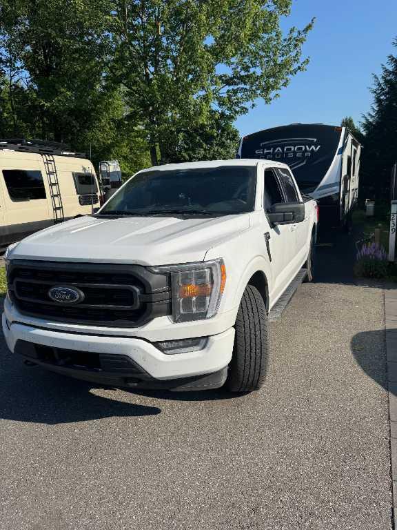 Superbe terrain au bord d'un lac artificiel (2411 pieds carrés) au Camping Parc Bromont | 2945373