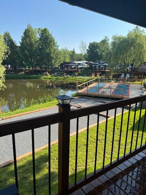 Superbe terrain au bord d'un lac artificiel (2411 pieds carrés) au Camping Parc Bromont | 2945373