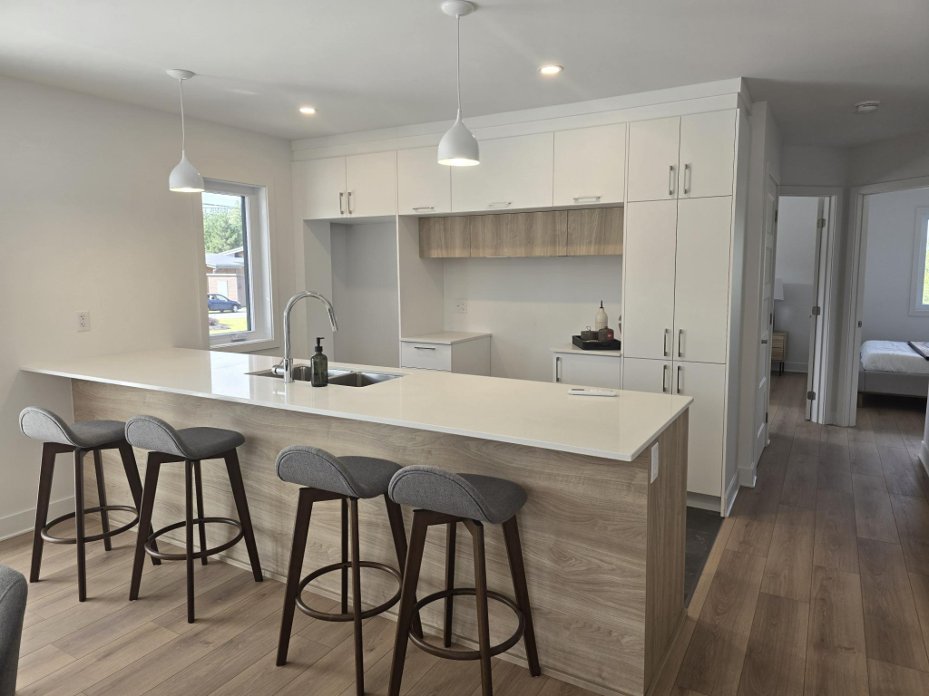 Grand 4½ Dans Une Résidence Neuve | 2946024