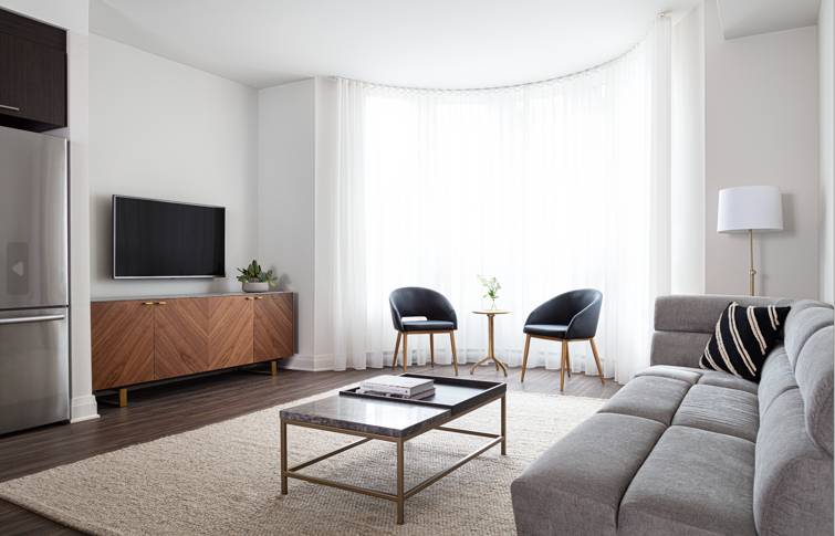 1 Bedroom + Den - 5885 Cavendish Boulevard, Montréal | 2946065