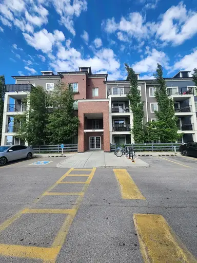 Top Floor Unit 1 bedroom condo | 4310 - 99 Copperstone Park Southeast, Calgary | 2946471