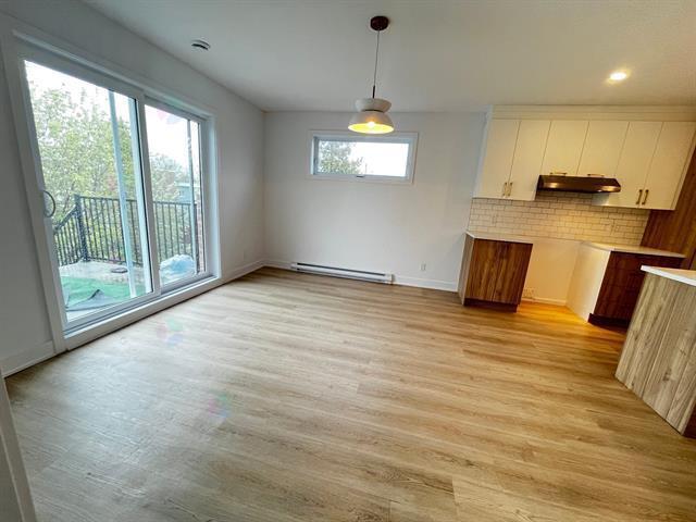 Dernier étage du Triplex - Longueuil | 2946539
