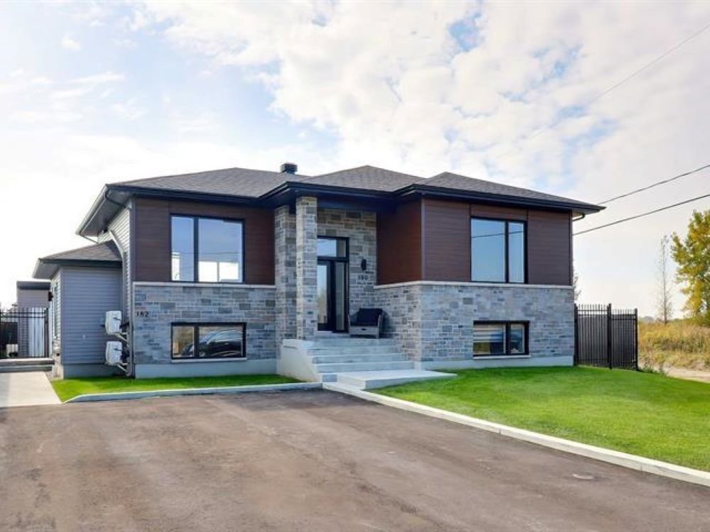 Maison Saint-Lin/Laurentides À Louer | 2946639
