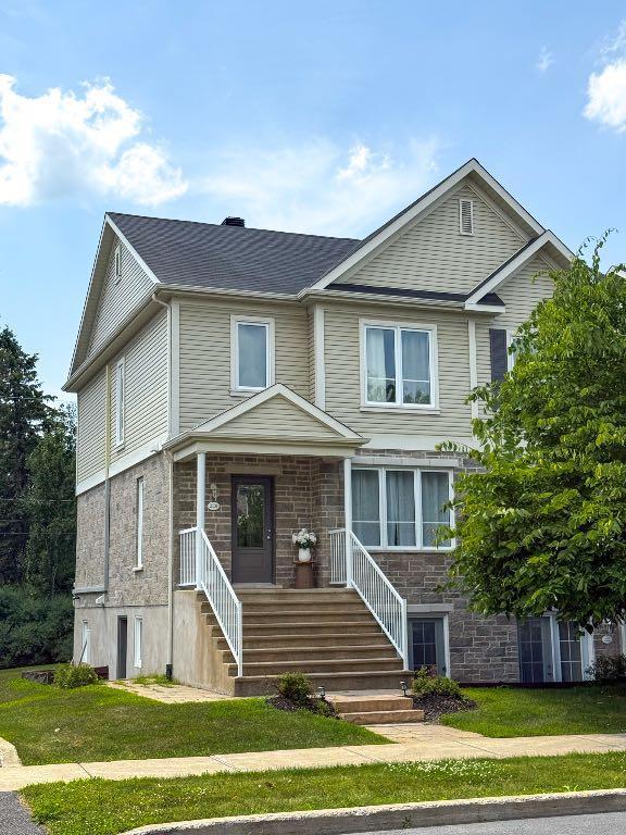 CHAMBLY Condo style Maison de ville à louer | 2946937