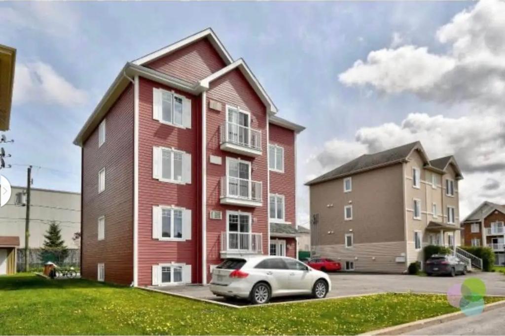 Très grand 5 1/2 a Saint Remi | 2947703