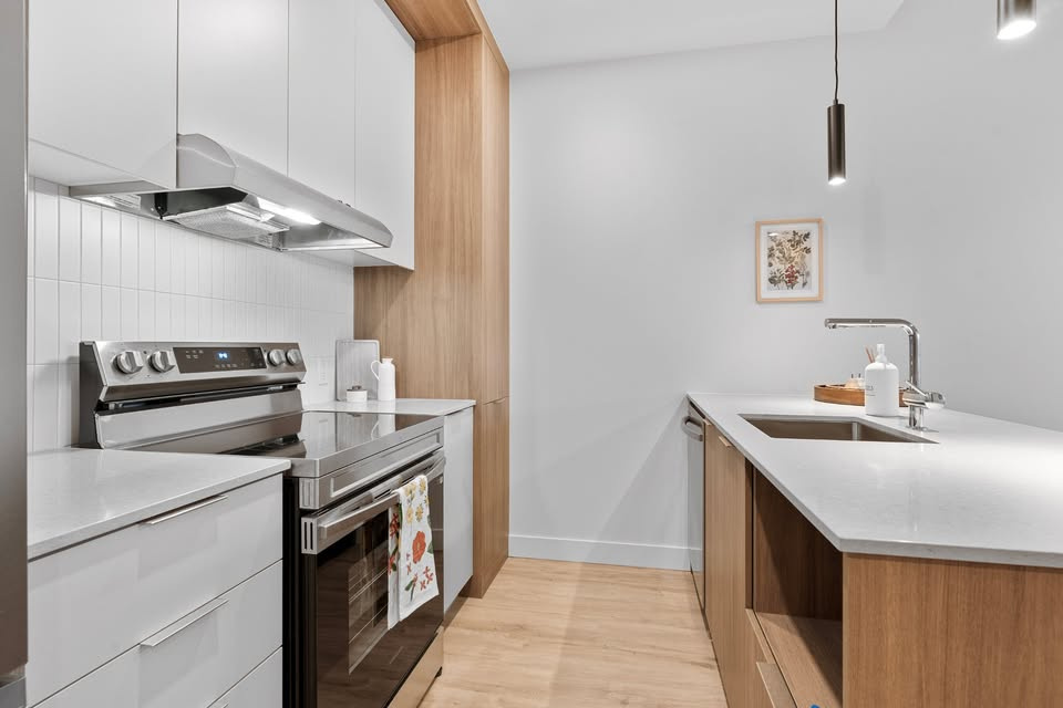 3 1/2 Condo Lumineux - Lustra | 2947788