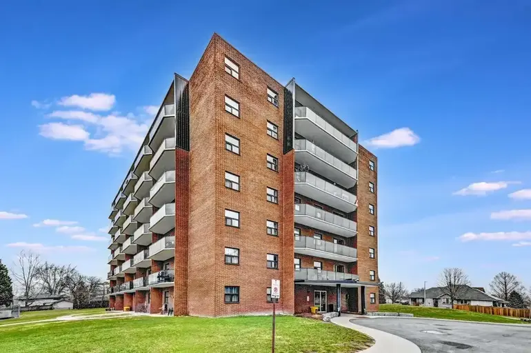 Finchgate Apartments | 269 & 275 Finch Drive, Sarnia | 2949342