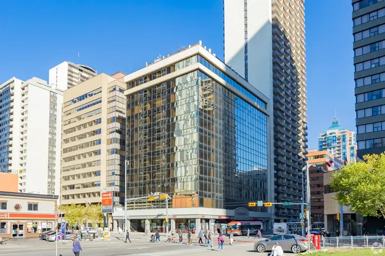 Dominion Centre | 665 8 Street Southwest, Calgary | 2948100