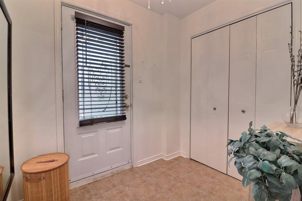 CONDO À LOUER 4-1/2 | 2948181