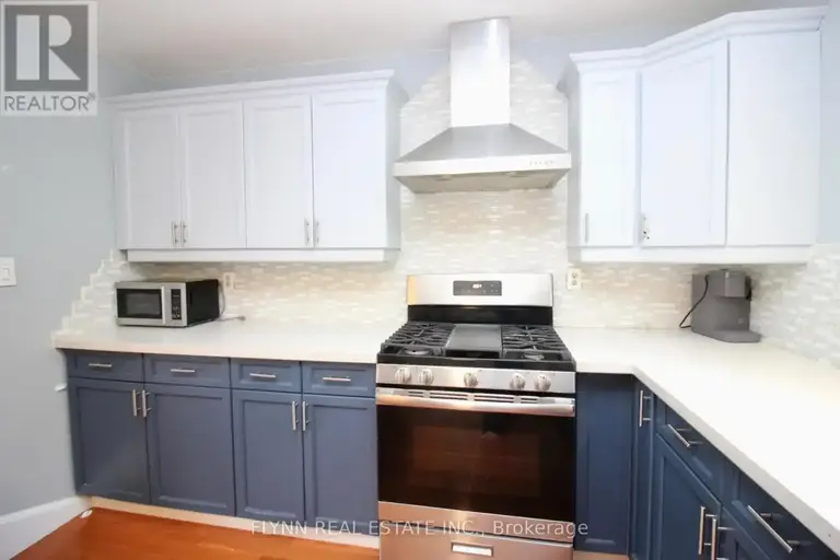 UPPER - 99 GOLDEN BOULEVARD | UPPER - 99 GOLDEN BOULEVARD, Welland | 2951253