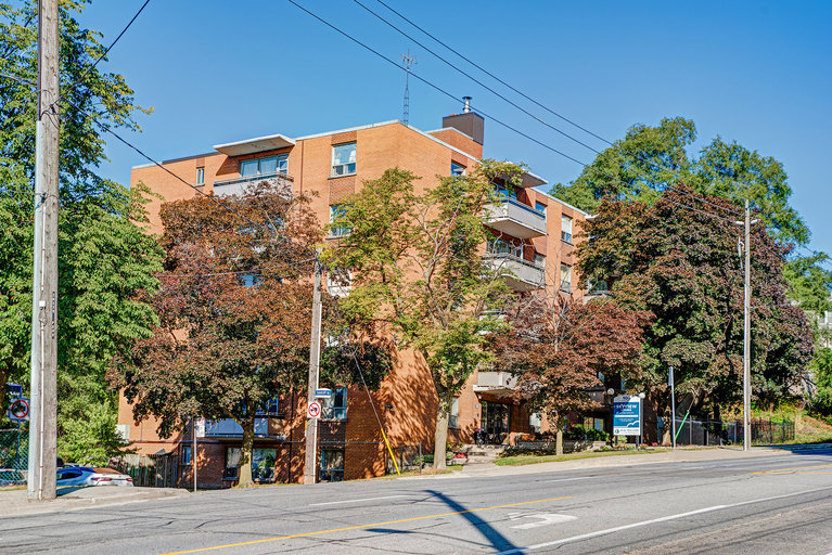 Suite Jane Apartments | 900 Jane Street, Toronto | 2951269