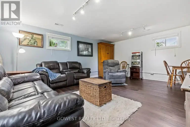 2 - 223 LAKE STREET | 2 - 223 LAKE STREET, Grimsby | 2951320