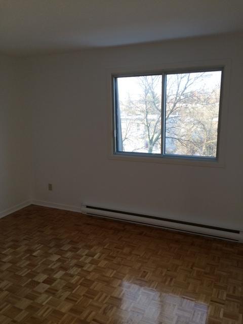 4 1/2 à louer à Laval (St-Vincent de Paul) 55 ans et plus | 2948900
