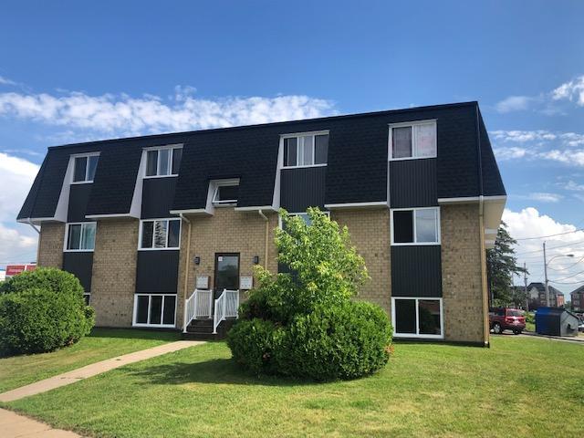 Grand 5 1/2 disponible maintenant ! *** 1er étage *** | 2948906
