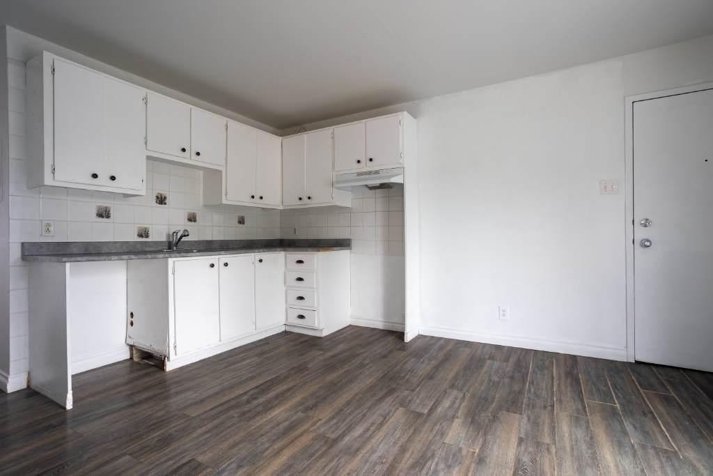 Grand 5 1/2 disponible maintenant ! *** 1er étage *** | 2948906
