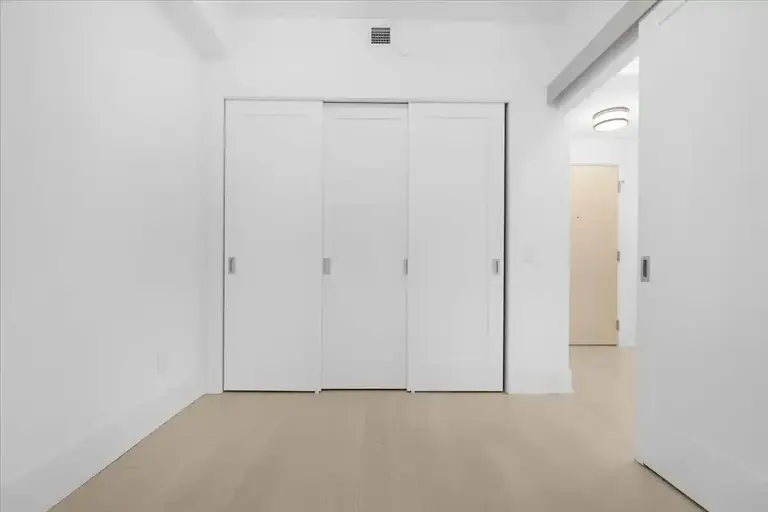Spacious 1 Bedroom + Den Basement Suite – Available September 1, 2025 – Woodland | 2227 Woodview Drive Southwest, Calgary | 2949256