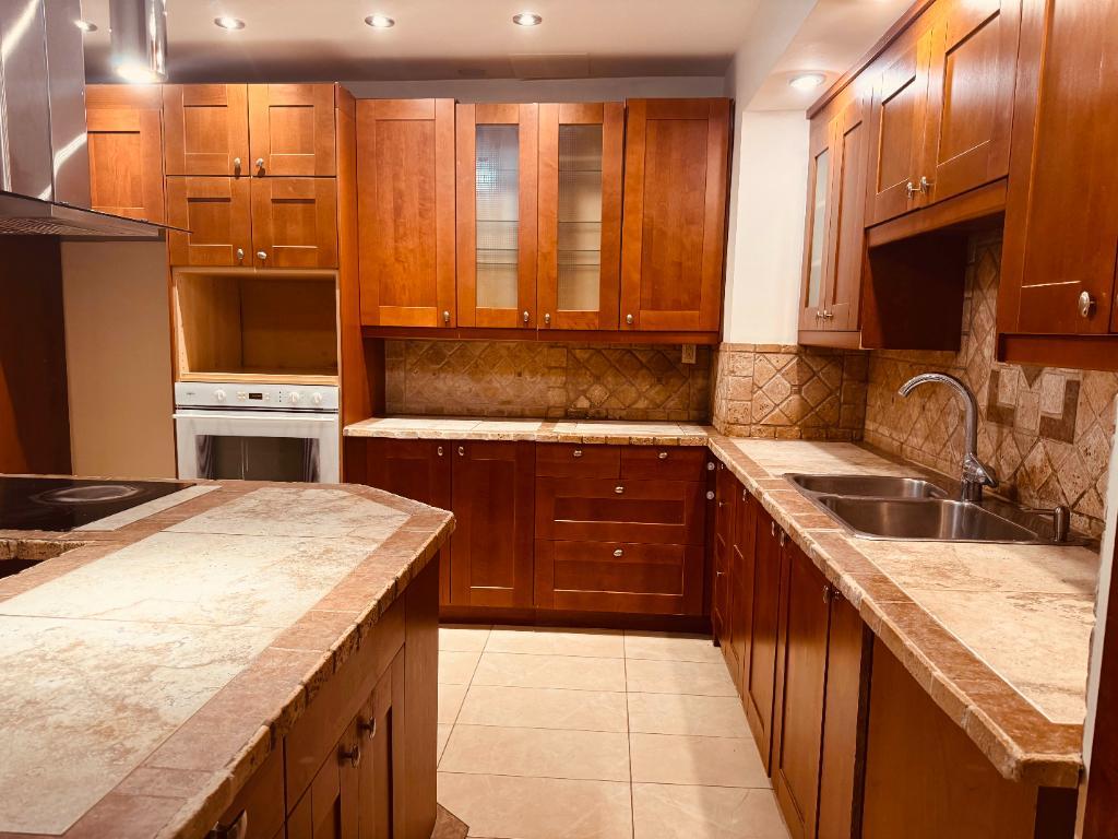 Appartement 5½ spacieux et lumineux – LaSalle / Spacious & Bright 5½ Main Floor Apartment – LaSalle | 2949291