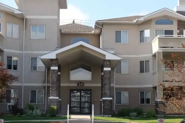 Spacious Country Hills Condo | 111 - 20 Country Hills VW NW, Calgary, AB, Calgary | 2952545