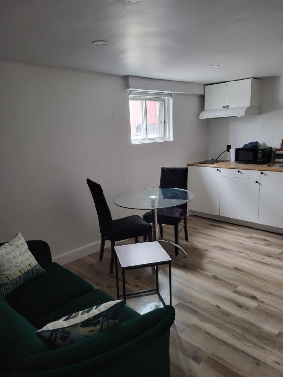 3 1/2 MEUBLÉ TOUT INCLUS | 2951862