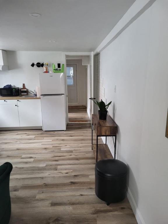 3 1/2 MEUBLÉ TOUT INCLUS | 2951862