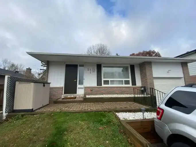 24 Lonsdale Pl | 24 Lonsdale Place, Barrie | 2952015