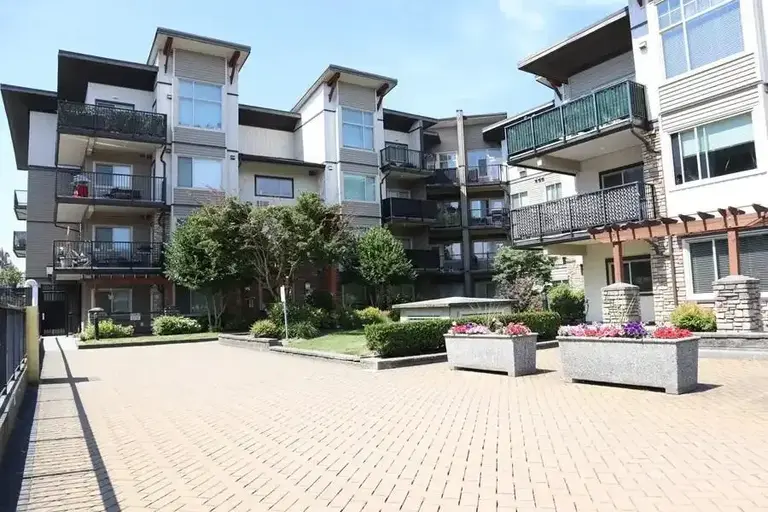 Burnett St 11935 | 11935 Burnett Street, Maple Ridge | 2952104