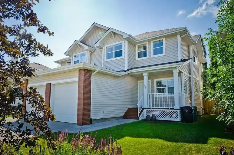 Beautiful 3 bedroom Cranston home with attached garage - brand-new hardwood | Calgary | 2952549