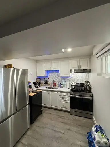 Newly renovated very clean and quiet. Close to shopping centre and bus loop | Calgary | 2952553
