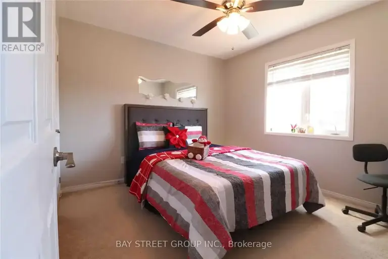 14 MCCARTNEY AVENUE | 14 MCCARTNEY AVENUE, Whitby | 2952680