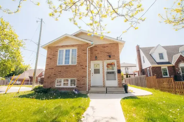 64 Facer Street | 64 Facer Street, St. Catharines | 2952686