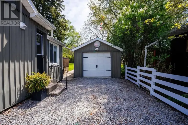 327 DYSON ROAD | 327 DYSON ROAD, Pickering | 2952693