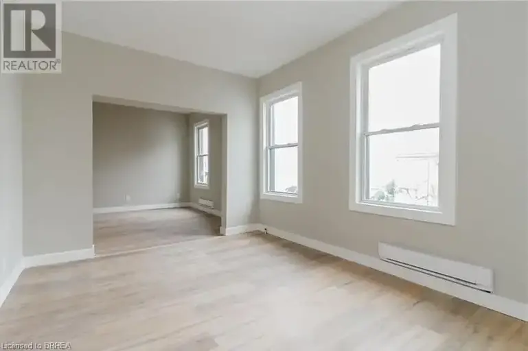 298 COLBORNE Street Unit# 3 | 298 COLBORNE Street Unit# 3, Brantford | 2952694