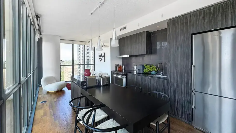 101 Charles Street East, Toronto, ON, M4Y0A9 | 101 Charles Street East, Toronto | 3038914