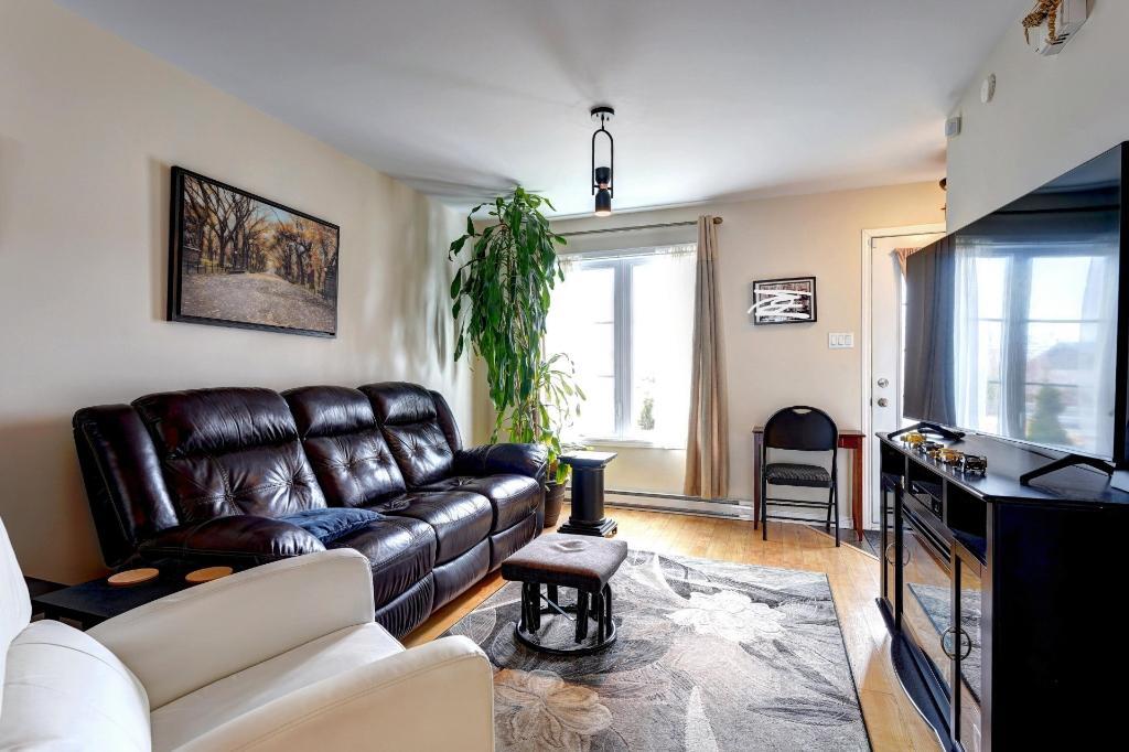 Grand 4 ½ à louer – Sur 2 étages – 2 stationnements | 2952822