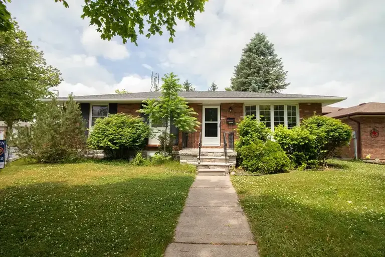 26 Page Dr | 26 Page Dr, Welland | 2952893