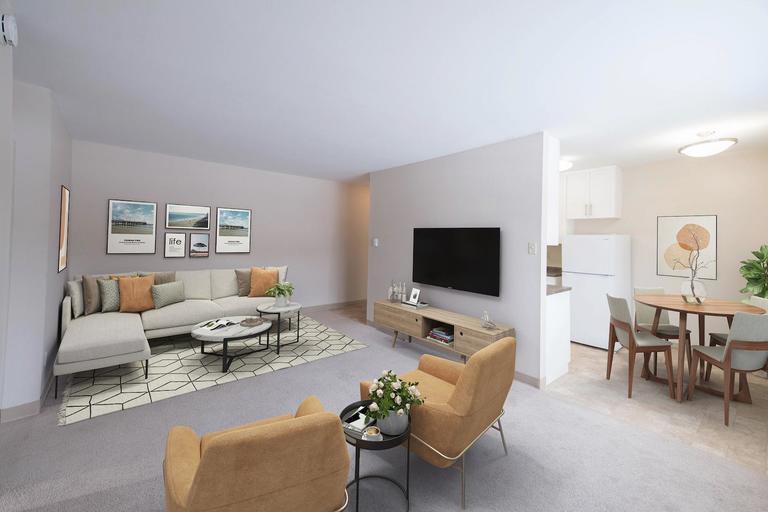 Markie Plaza | 410 St. Anne's Rd., Winnipeg | 2954002